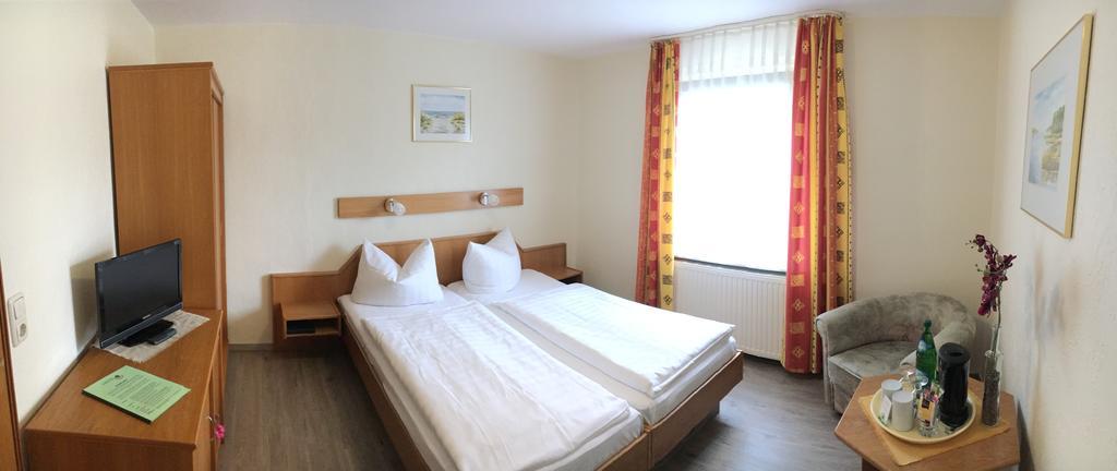 Kastanienhof Hotel Garni Zinnowitz Δωμάτιο φωτογραφία